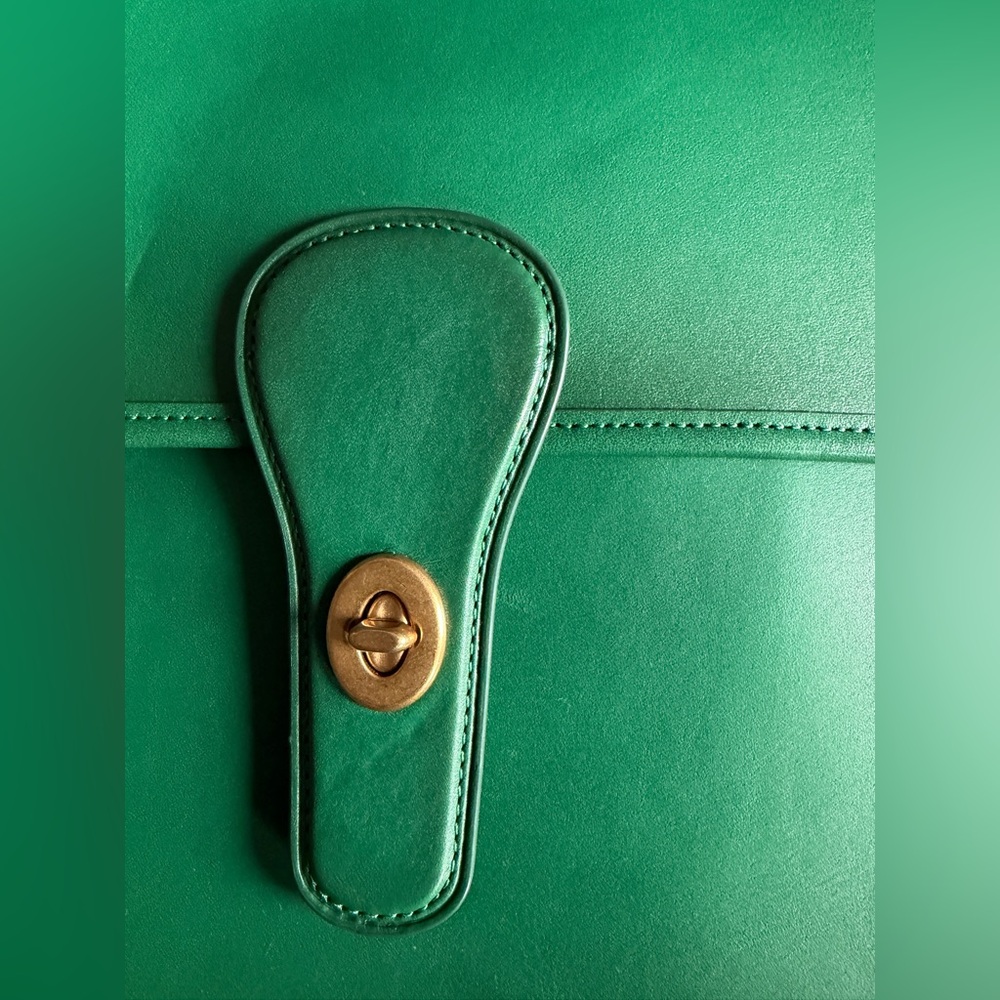 Coach Willis Green Leather Satchel Handbag